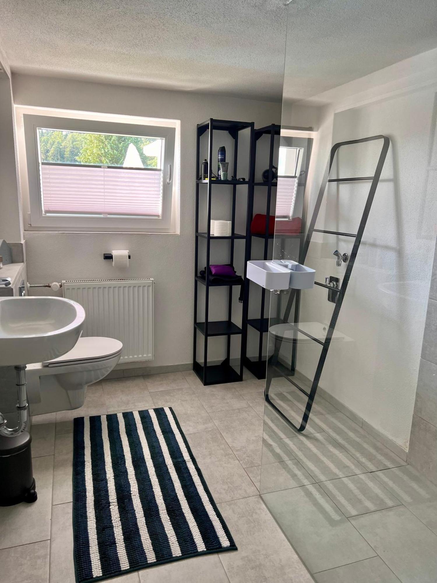 Charmante Einliegerwohnung, 3 Zimmer In Ruhiger Wohnlage, 60Qm, Mit Gemuetlicher Suedterrasse Marburg Екстер'єр фото
