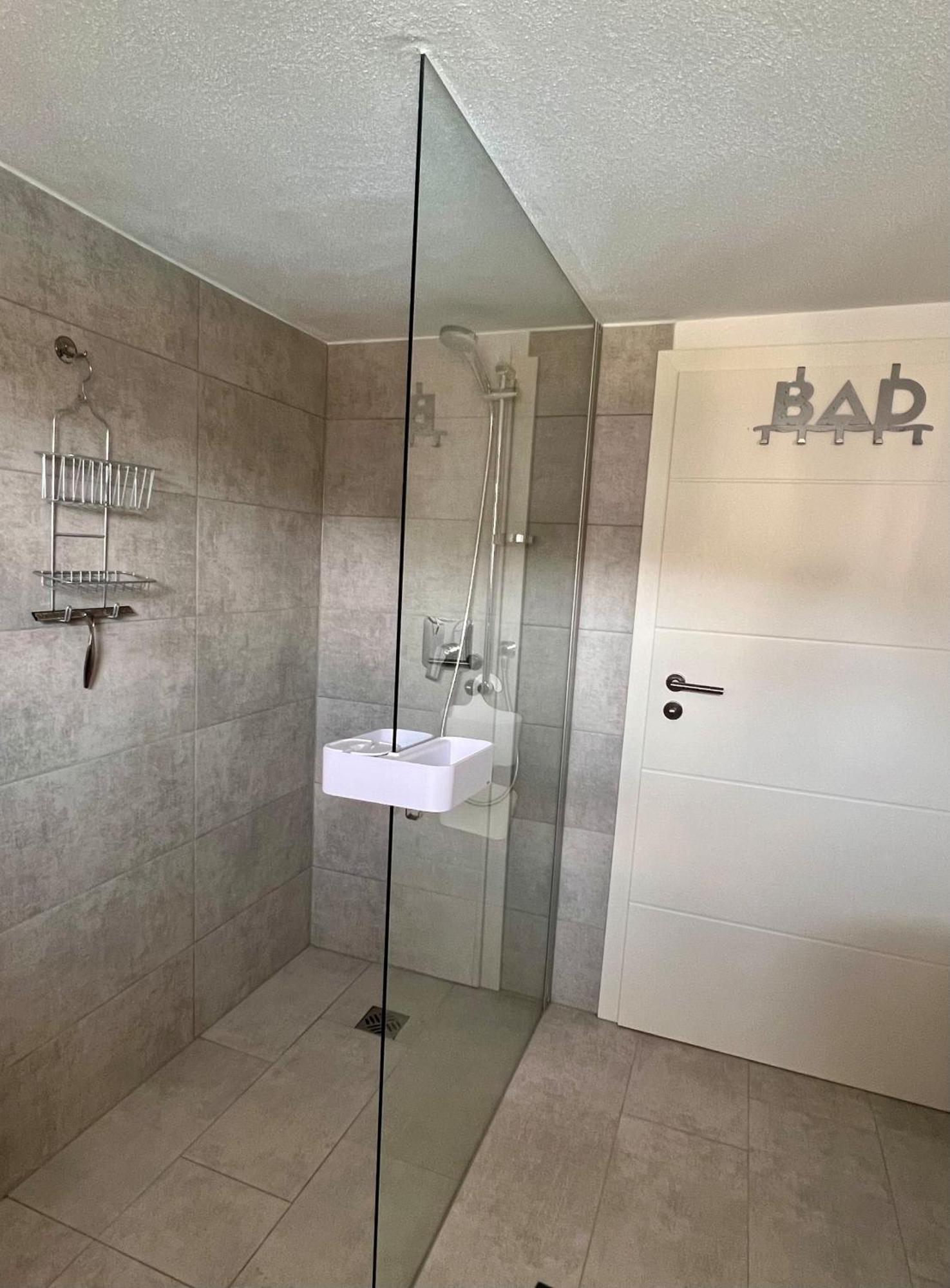 Charmante Einliegerwohnung, 3 Zimmer In Ruhiger Wohnlage, 60Qm, Mit Gemuetlicher Suedterrasse Marburg Екстер'єр фото
